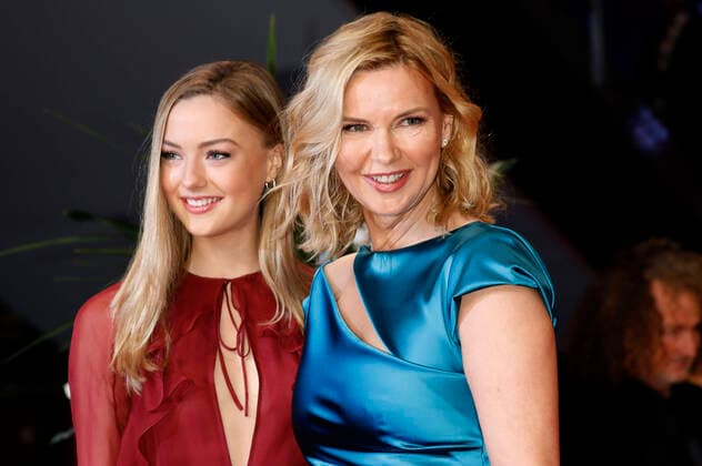 Lilly Krug and Veronica Ferres attending the opening night and My Salinger Year premiere at the 70th Berlin International Film Festival Berlinale 2020 at Berlinale Palast on February 20, 2020 in Berlin, Germany Foto:xD.xBedrosianx xFuturexImage