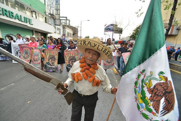 Protest against of murder Samir Flores MEXICO CITY, MEXICO - FEBRUARY 21: Citizens take part during a demonstration for the murder of environmental activist Samir Flores, 36, and against the construction of the thermoelectric that was approved by Mexican President Andres Manuel Lopez Obrador. in Reforma Avenue. on February 21, 2020. Indigenous Activist and environmental defender Samir Flores opposed the Morelos Integral Project because of the high degree of pollution and water shortage. he was found lifeless outside his home. Copyright: xCarlosxTischlerx EYE_4294