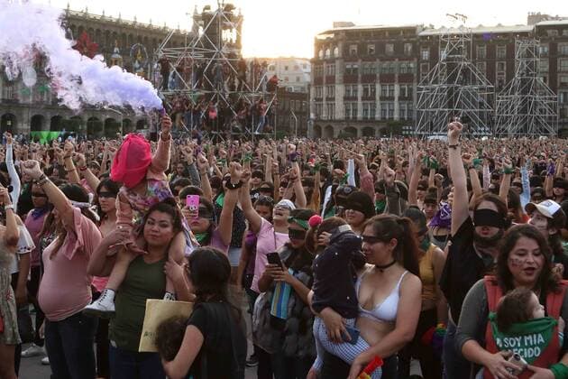 February 22, 2020: EUM20200222NAC04.JPG .CIUDAD DE MEXICO. WomenMujeres-Paro.- 22 de febrero de 2020. La propuesta del colectivo Las Brujas del Mar consiste en que el proximo 9 de marzo las mujeres se ausenten para visibilizar su papel en la vida del pais. Foto: Archivo Agencia EL UNIVERSALEELG  - ZUMAu78_ 20200222_zaf_u78_117 Copyright: xElxUniversalx
