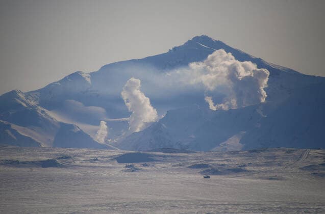 KAMCHATKA TERRITORY, RUSSIA - FEBRUARY 23, 2020: A fumarole field in the crater of Mutnovsky Volcano. Yuri Smityuk TASS  TS0CF672
