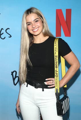 Los Angeles special screening of Netflix s All The Bright Places held at ArcLight Cinemas Featuring: Addison Easterling Where: Los Angeles, California, United States When: 24 Feb 2020 Credit: Faye s Vision Cover Images Copyright: xx 40323171 EDITORIAL USE ONLY. NOT FOR USE BY NEWSPAPERS BASED IN THE UK.