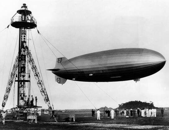 The LZ 129 Hindenburg, circa 1936. Courtesy Everett Collection PUBLICATIONXNOTxINxCANxCHNxFRAxITAxJPNxNORxPOLxRUSxESPxUKxUSA Copyright: xCourtesyxEverettxCollectionx HBDHIND EC001