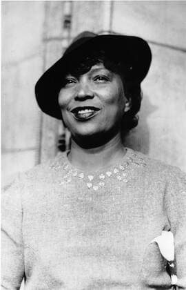 Zora Neale Hurston (1891-1960) incorporated African American culture and folk ways into her plays, stories, novels. Courtesy Everett Collection PUBLICATIONXNOTxINxCANxCHNxFRAxITAxJPNxNORxPOLxRUSxESPxUKxUSA Copyright: xCourtesyxEverettxCollectionx HISL003 EC263