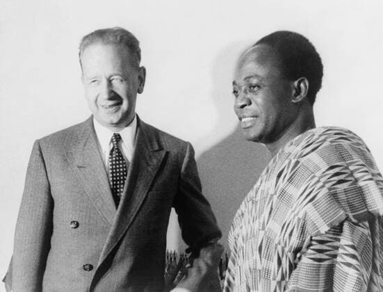Dr. Kwame Nkrumah (1909-1972) being welcomed by Dag HammarskjÃ¶ld (1905-1961) at the United Nations in 1958, the year Nkrumah became prime minister of the newly independent country. Courtesy Everett Collection PUBLICATIONXNOTxINxCANxCHNxFRAxITAxJPNxNORxPOLxRUSxESPxUKxUSA Copyright: xCourtesyxEverettxCollectionx HISL006 EC116
