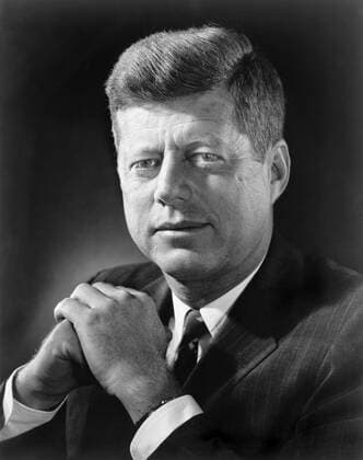 President John F. Kennedy in a 1961 portrait. Courtesy Everett Collection PUBLICATIONXNOTxINxCANxCHNxFRAxITAxJPNxNORxPOLxRUSxESPxUKxUSA Copyright: xCourtesyxEverettxCollectionx HISL010 EC197