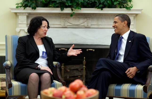 President Obama meets with Judge Sonia Sotomayor on May 21 2009 five days before her nomination to the U.S. Supreme Court. (BSWH_2011_8_5) Courtesy Everett Collection PUBLICATIONXNOTxINxCANxCHNxFRAxITAxJPNxNORxPOLxRUSxESPxUKxUSA Copyright: xCourtesyxEverettxCollectionx HISL027 EC098