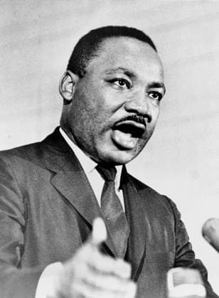 IMAGO History, U.S. BÃ¼rgerrechtsbewegung: 1954-1968 Rev. Martin Luther King, speaking at a rally in Crawfordville, Georgia. Months after the passage of the 1965 Voting Rights Act, he spoke on the continued need for struggle for full civil rights in Georgia. Oct. 11, 1965. Courtesy Everett Collection PUBLICATIONXNOTxINxCANxCHNxFRAxITAxJPNxNORxPOLxRUSxESPxUKxUSA Copyright: xCourtesyxEverettxCollectionx HISL033 EC461