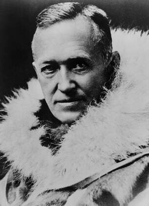 Lincoln Ellsworth, American polar explorer in a fur coat, 1938. He made four expeditions to Antarctica between 1933 and 1939. (BSLOC_2013_9_89) Courtesy Everett Collection PUBLICATIONXNOTxINxCANxCHNxFRAxITAxJPNxNORxPOLxRUSxESPxUKxUSA Copyright: xCourtesyxEverettxCollectionx HISL036 EC230