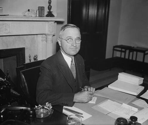 Senator Harry Truman in 1934 or 1935. The Wheeler-Truman Transportation Act of 1940, was the Missouri Senator s only legislative achievement in his first term. - (BSLOC_2014_15_6) For usage credit please use; PUBLICATIONXNOTxINxCANxCHNxFRAxITAxJPNxNORxPOLxRUSxESPxUKxUSA Copyright: xCourtesyxEverettxCollectionx HISL038 EC859