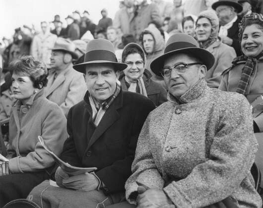 Vice President Richard Nixon with Football coach Vince Lombardi. Dec. 7, 1958. The Green Bay Packers lost to the San Francisco 49ers, with a score of 48Ã‚â€“21 at Kezar Stadium. Two months later, on Feb. 2, 1959, Vince Lombardi accepted the position of head c For usage credit please use; PUBLICATIONXNOTxINxCANxCHNxFRAxITAxJPNxNORxPOLxRUSxESPxUKxUSA Copyright: xCourtesyxEverettxCollectionx HISL038 EC954