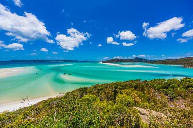 Australia, Queensland, View of Whitsunday Islands  THAF02753