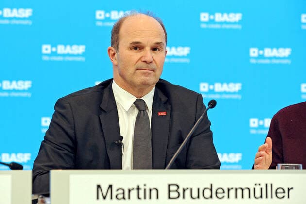 BASF SE - Bilanzpressekonferenz. Martin Brudermüller ( Vorstandsvorsitzender BASF SE ) anläßlich der Bilanzpressekonferenz der BASF SE am 28.02.2020 in Ludwigshafen. 20200228MWI22892 *** BASF SE Annual Press Conference Martin Brudermüller Chairman of the Board of Executive Directors BASF SE at the Annual Press Conference of BASF SE on February 28, 2020 in Ludwigshafen 20200228MWI22892