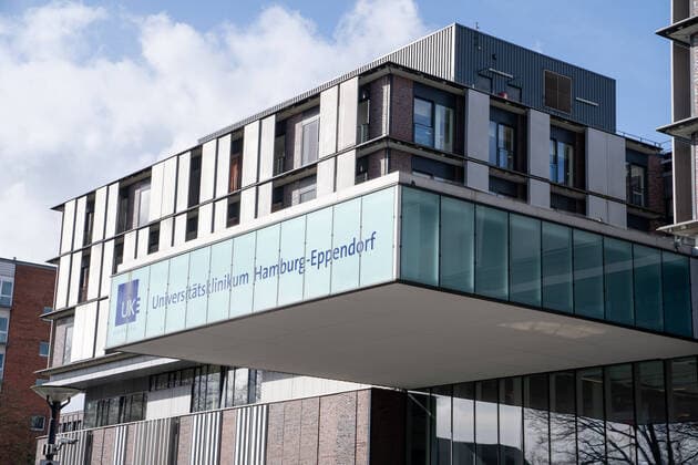 University Medical Center Hamburg Eppendorf Hamburg Hospital UKE University Medical Center Symbol Photo Symbol Picture Building Main Building Entrance Logo University Medical Center Hamburg Eppendorf Hamburg Hospital UKE University Medical Center Symbol Photo Symbol Picture, Hamburg Hamburg Germany UKE