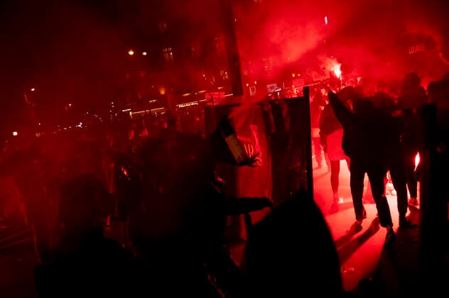 Paris, Proteste vor der Verleihung des französischen Filmpreises Cesar Manifestation de groupe feministes devant la salle Pleyel avant la 45e Ceremonie des Cesar NEWS : 45e Ceremonie des Cesar 2020 - Paris - 28 02 2020 JBAutissier Panoramic 