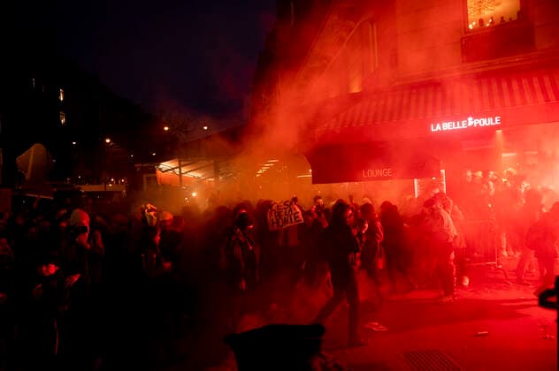 Paris, Proteste vor der Verleihung des französischen Filmpreises Cesar Manifestation de groupe feministes devant la salle Pleyel avant la 45e Ceremonie des Cesar NEWS : 45e Ceremonie des Cesar 2020 - Paris - 28 02 2020 JBAutissier Panoramic 