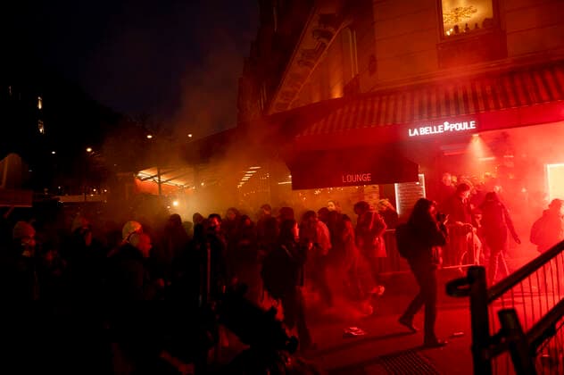 Paris, Proteste vor der Verleihung des französischen Filmpreises Cesar Manifestation de groupe feministes devant la salle Pleyel avant la 45e Ceremonie des Cesar NEWS : 45e Ceremonie des Cesar 2020 - Paris - 28 02 2020 JBAutissier Panoramic 