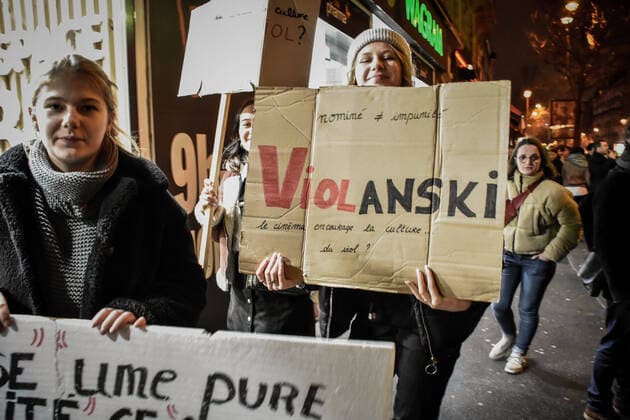 Protestators outside salle Pleyel before 2020 Cesar ceremony. Rassemblement de militantes et d associations féministes lors d une manifestation organisée par Osez le féminisme devant la salle Pleyel à Paris lors de la 45e édition de la cérémonie des César. Les participantes sont venues protester contre les 12 nominations du film J accuse de Roman Polanski. 251998 2020-02-27 Paris France  Copyright: xBarbaraxNeymanx xStarfacex STAR_251998_054