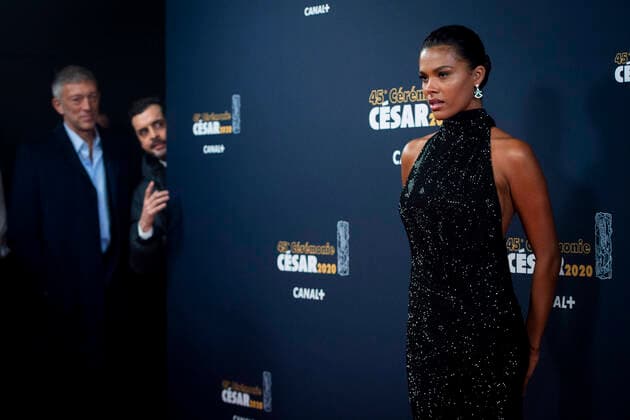 Tina Kunakey et Vincent Cassel CELEBRITES : Tapis Rouge de la 45e Ceremonie des Cesar 2020 - Paris - 28 02 2020 JBAutissier Panoramic 