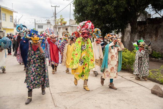 February 29, 2020, Almolonga, Veracruz, Mexico: People from Almolonga Veracruz, celebrate their carnival dressed in their traditional bull masks. This carnival is one of the oldest in the region and dates back to the time when African slaves revealed themselves against Europeans in these lands. Almolonga Mexico - ZUMAqp1_ 20200229_zip_qp1_012 Copyright: xHectorxAdolfoxQuintanarxPerezx