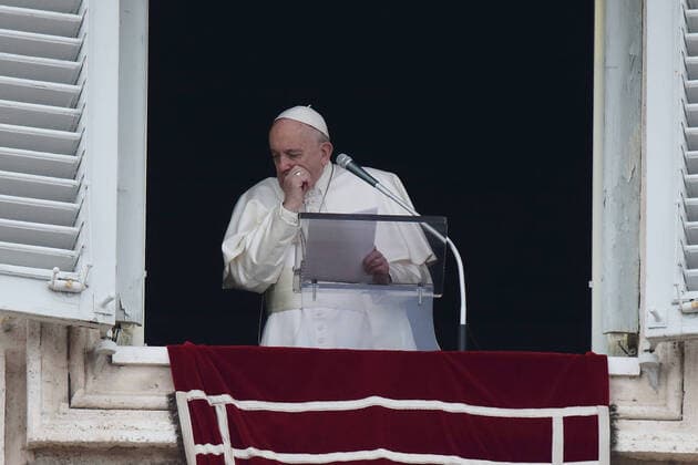 Bilder des Jahres 2020, News 03 März News Themen der Woche KW09 News Bilder des Tages March 1, 2020 - Vatican City (Holy See) - POPE FRANCIS at the Angelus recalls that temptation is the attempt to take alternative ways to those of God . After the Angelus, Pope Francis asked to pray for migrants fleeing the war and made it known that, due to the cold, he will not partecipate this year in the Spiritual Exercises for the Roman Curia, which will begin this evening in Ariccia (outskirt Rome). The Pope explained that he will follow the meditations by spiritually joining the Curia. Â© via ZUMA Wire Vatican City State - ZUMAi15_ 20200301_zaf_i15_001 Copyright: xEvandroxInettix