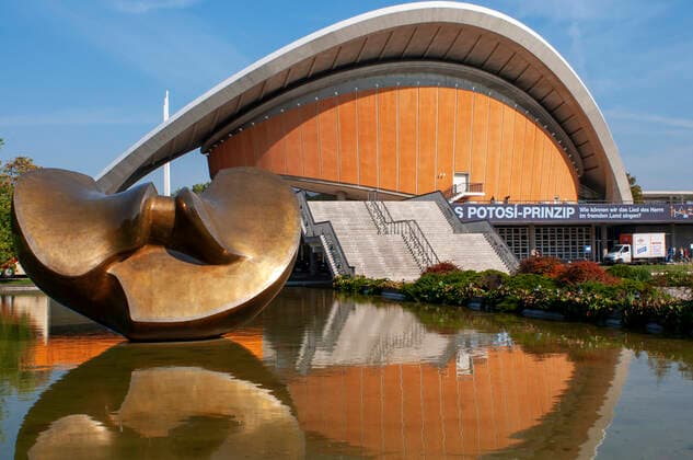 The Congress Hall is the Haus der Kulturen der Welt. Germany, Capitol Berlin, District Mitte. Berlin Brandenburg Germany Copyright: xSergixReboredox xVWPicsx SRE-BY2855