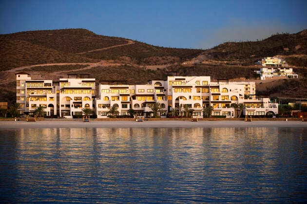Luxury apartments in front of the beach in La Paz, Sea of Cortes, Baja California Sur, Mexico. Los Cabos Mexico Copyright: xSergixReboredox xVWPicsx SRE-051-DR3957