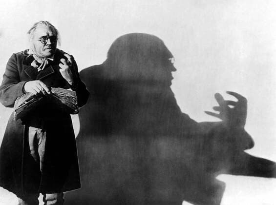 THE CABINET OF DR. CALIGARI, (aka THE CABINET OF DOCTOR CALIGARI, aka DAS CABINET DES DR. CALIGARI), Werner Krauss, 1920 Jerry Tavin Everett Collection PUBLICATIONXNOTxINxCANxCHNxFRAxITAxJPNxNORxPOLxRUSxESPxUKxUSA Copyright: xJerryxTavin EverettxCollectionx MBDCAOF EC032