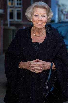 The following text was translated automatically DELFT - Princess Beatrix and Princess Mabel attended the presentation of the sixth Prince Friso Engineer Prize at De Oude Bibliotheek Academy in Delft on Wednesday evening 4 March. They were here together with Princess Mabel s mother, Florence Malde Gijsberdina Kooman. Photo: Wesley de Wit Hollandse Hoogte  Copyright: xHollandsexHoogtex xWesleyxdexWitx x407750201x