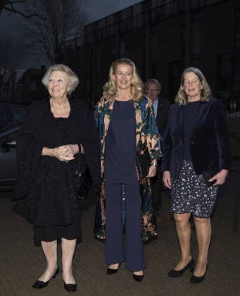 04-03-2020 Delft Princess Beatrix and Princess Mabel with her mother Florence Malde Gijsberdina Kooman Flos Wisse Smit arriving for the presentation of the 6th Prince Friso engineering award at the Oude Bibliotheek Academy in Delft.  Copyright: xPPEx