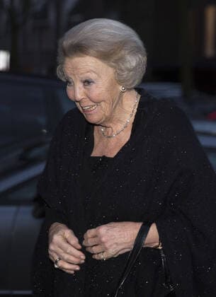 04-03-2020 Delft Princess Beatrix and Princess Mabel arriving for the presentation of the 6th Prince Friso engineering award at the Oude Bibliotheek Academy in Delft.  Copyright: xPPEx