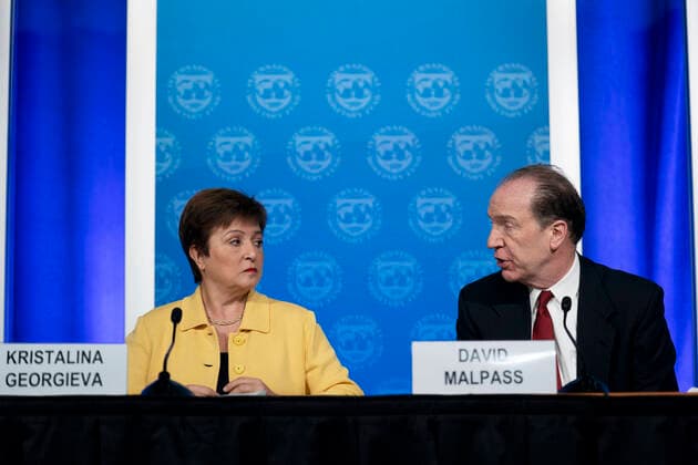 News Bilder des Tages (200304) -- WASHINGTON, March 4, 2020 -- International Monetary Fund (IMF) Managing Director Kristalina Georgieva (L) and World Bank President David Malpass attend a press conference in Washington D.C., the United States, on March 4, 2020. The policy-setting body of the International Monetary Fund (IMF) on Wednesday pledged to provide necessary support to mitigate the economic and financial impact from the ongoing COVID-19 epidemic. ) U.S.-WASHINGTON D.C.-IMFC-COVID-19-PRESS CONFERENCE LiuxJie 