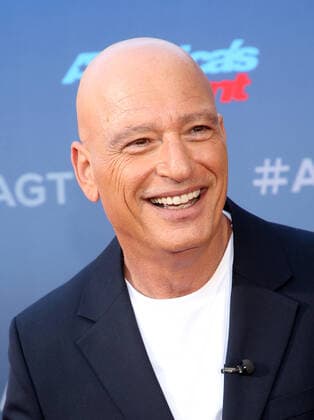 4 March 2020 - Pasadena, California - Howie Mandel. America s Got Talent Season 15 Red Carpet Kickoff held at The Pasadena Civic Auditorium. Photo Credit: FS AdMedia 252277 2020-03-04 CA Pasadena Etats-Unis  Copyright: xAdMediax STAR_252277_003
