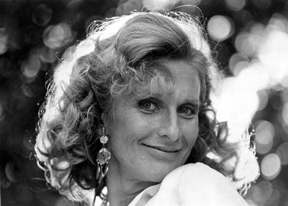 CRAZY MAMA, Cloris Leachman, 1975 Courtesy Everett Collection PUBLICATIONXNOTxINxCANxCHNxFRAxITAxJPNxNORxPOLxRUSxESPxUKxUSA Copyright: xCourtesyxEverettxCollectionx MBDCRMA EC001