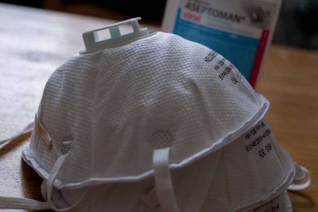Respiratory mask Mouth protection with disinfectant Protective mask