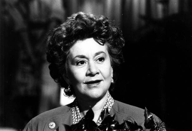 DROWNING BY NUMBERS, Joan Plowright, 1988, Ã‚Â©Prestige courtesy Everett Collection Courtesy Everett Collection PUBLICATIONXNOTxINxCANxCHNxFRAxITAxJPNxNORxPOLxRUSxESPxUKxUSA Copyright: xCourtesyxEverettxCollectionx MBDDRBY EC001