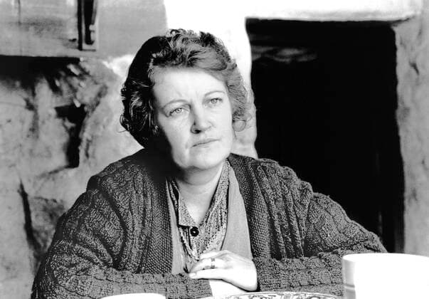THE FIELD, Brenda Fricker, 1990, Ã‚Â©Avenue Pictures courtesy Everett Collection Â©Avenue Pictures Courtesy Everett Collection PUBLICATIONXNOTxINxCANxCHNxFRAxITAxJPNxNORxPOLxRUSxESPxUKxUSA Copyright: xAvenuexPictures CourtesyxEverettxCollectionx MBDFIEL EC005