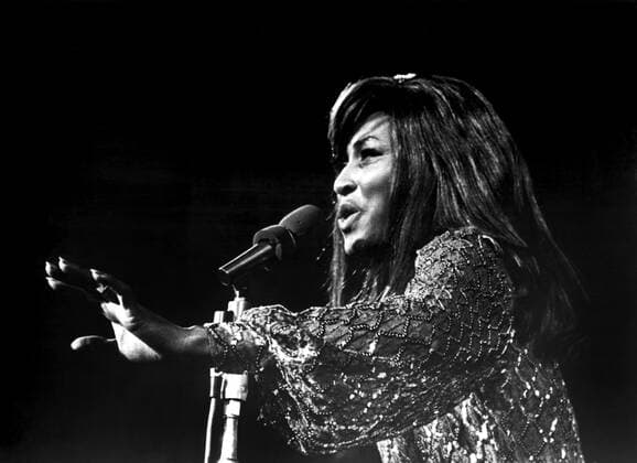 GIMME SHELTER, Tina Turner, 1970 Courtesy Everett Collection PUBLICATIONXNOTxINxCANxCHNxFRAxITAxJPNxNORxPOLxRUSxESPxUKxUSA Copyright: xCourtesyxEverettxCollectionx MBDGISH EC005