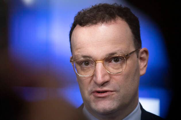 News Bilder des Tages (200307) -- BRUSSELS, March 7, 2020 (Xinhua) -- German Health Minister Jens Spahn arrives for the EU Health Affairs Council in Brussels, Belgium, on March 6, 2020. Health ministers of the European Union (EU) member states met here on Friday, calling for strengthened solidarity, cooperation and exchange of information in tackling the spread of the disease. (Photo by Riccardo Pareggiani Xinhua) BELGIUM-BRUSSELS-EU-HEALTH MINISTERS-MEETING-COVID-19 