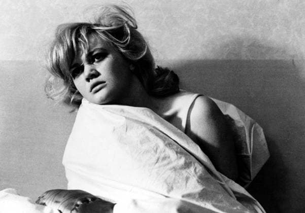 THE LOVES OF A BLONDE, (aka LASKY JEDNE PLAVOVLASKY), Hana Brejchova, 1965 Courtesy Everett Collection PUBLICATIONXNOTxINxCANxCHNxFRAxITAxJPNxNORxPOLxRUSxESPxUKxUSA Copyright: xCourtesyxEverettxCollectionx MBDLOOF EC002