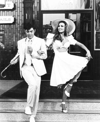 MYRA BRECKINRIDGE, from left: Rex Reed, Raquel Welch, 1970, TM & Copyright 20th Century Fox Film Corp. courtesy Everett Collection Â©20thCentFox Courtesy Everett Collection PUBLICATIONXNOTxINxCANxCHNxFRAxITAxJPNxNORxPOLxRUSxESPxUKxUSA Copyright: x20thCentFox CourtesyxEverettxCollectionx MBDMYBR FE031