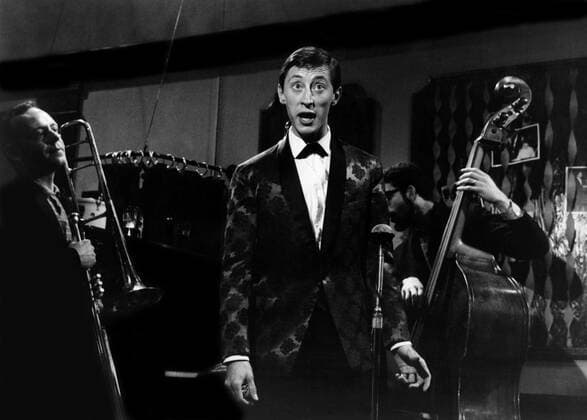 SPARROWS CAN T SING, Murray Melvin, 1963 Courtesy Everett Collection !ACHTUNG AUFNAHMEDATUM GESCHÃ„TZT! PUBLICATIONXNOTxINxCANxCHNxFRAxITAxJPNxNORxPOLxRUSxESPxUKxUSA Copyright: xCourtesyxEverettxCollectionx MBDSPCA EC002