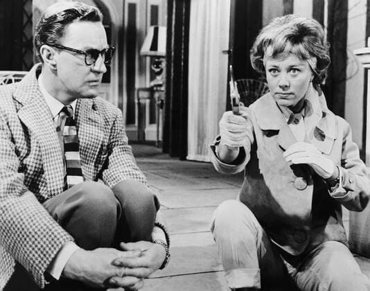 THE SPIDER S WEB, from left: Ronald Howard, Glynis Johns, 1960 !ACHTUNG AUFNAHMEDATUM GESCHÃ„TZT! PUBLICATIONXNOTxINxCANxCHNxFRAxITAxJPNxNORxPOLxRUSxESPxUKxUSA Copyright: xCourtesyxEverettxCollectionx MBDSPWE EC005