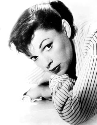 A STAR IS BORN, Judy Garland, 1954 !ACHTUNG AUFNAHMEDATUM GESCHÃ„TZT! PUBLICATIONXNOTxINxCANxCHNxFRAxITAxJPNxNORxPOLxRUSxESPxUKxUSA Copyright: xCourtesyxEverettxCollectionx MBDSTIS EC164
