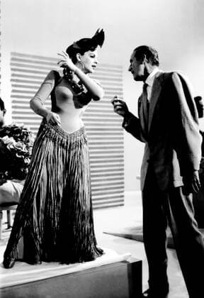 A STAR IS BORN, Judy Garland, (left), 1954 Courtesy Everett Collection !ACHTUNG AUFNAHMEDATUM GESCHÃ„TZT! PUBLICATIONXNOTxINxCANxCHNxFRAxITAxJPNxNORxPOLxRUSxESPxUKxUSA Copyright: xCourtesyxEverettxCollectionx MBDSTIS EC091