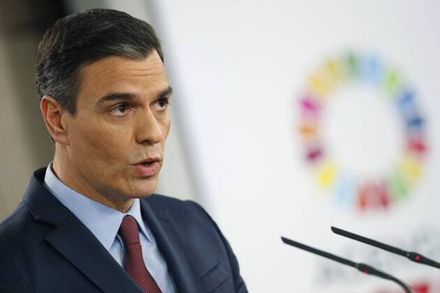 Spanish Primer Minister, Pedro Sanchez, addresses a press conference after the inter-ministerial committee briefing held on COVID-19 at Moncloa Presidential Palace in Madrid, Spain, 10 March 2020. At least 1,639 people have tested positive for the COVID-19 disease caused by the SARS-CoV-2 coronavirus, while 36 of those infected have died in Spain. Pedro Sanchez on COVID-19 !ACHTUNG: NUR REDAKTIONELLE NUTZUNG!  Copyright: xJAVIERxLIZONx GRAF5273 20200310-637194712229025680