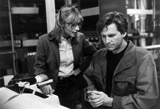 TRON, Cindy Morgan, Jeff Bridges, 1982, (c) Buena Vista courtesy Everett Collection Buena Vista Pictures Courtesy Everett Collection !ACHTUNG AUFNAHMEDATUM GESCHÃ„TZT! PUBLICATIONXNOTxINxCANxCHNxFRAxITAxJPNxNORxPOLxRUSxESPxUKxUSA Copyright: xBuenaxVistaxPictures CourtesyxEverettxCollectionx MBDTRON EC005