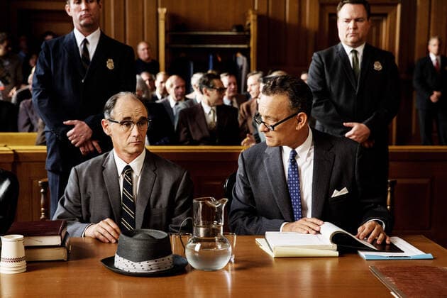 OSCARS. Bester Nebendarsteller. PreistrÃ¤ger 2011-2020 BRIDGE OF SPIES, from left: Mark Rylance, Tom Hanks, 2015. ph: Jaap Buitendijk Walt Disney Studios Motion Pictures Courtesy Everett Collection Walt Disney Co. Courtesy Everett Collection !ACHTUNG AUFNAHMEDATUM GESCHÃ„TZT! PUBLICATIONXNOTxINxCANxCHNxFRAxITAxJPNxNORxPOLxRUSxESPxUKxUSA Copyright: xWaltxDisneyxCo. CourtesyxEverettxCollectionx MCDBROF EC166