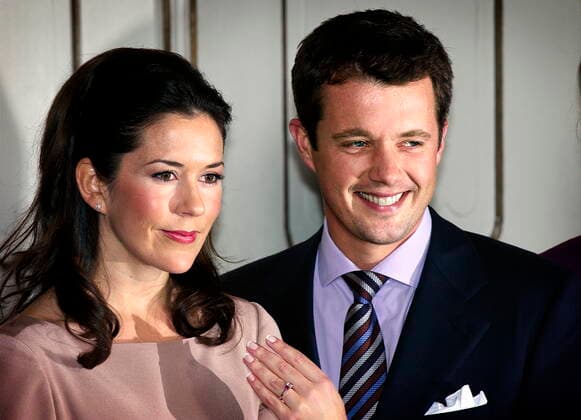 kronprins frederik og mary donaldson forlovelse fredensborg. , KOEBENHAVN SJAELLAND Denmark *** crown prince frederik and mary donaldson engagement fredensborg, COPENHAGEN SJAELLAND Denmark,  Copyright: NIELSxAHLMANNxOLESENx spdk20200312-144010-A