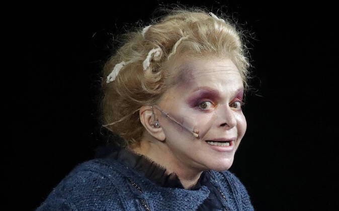 Bilder des Jahres 2020, Entertainment 03 MÃ¤rz Entertainment Themen der Woche KW11 Entertainment Bilder des Tages MOSCOW, RUSSIA - MARCH 12, 2020: Singer Larisa Dolina as Nellie Lovett in a scene from the Sweeney Todd: The Demon Barber of Fleet Street musical staged by Alexei Frandetti at the Taganka Theatre. Sergei Karpukhin TASS  TS0D1D3F