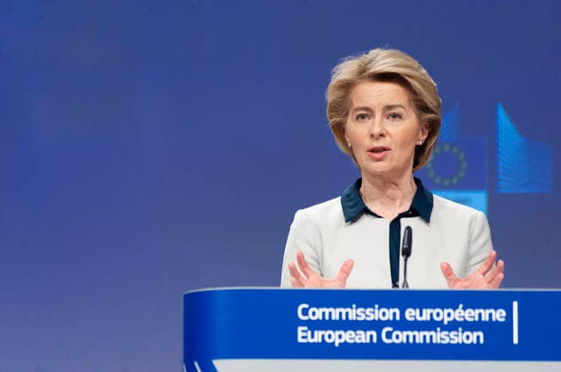 Press conference given today in Brussels by Ursula VON DER LEYEN, and Executive Vice-Presidents Margrethe VESTAGER and Valdis DOMBROVSKIS to present the EU s economic responses to the Coronavirus crisis.  NicolasxLandemardx xLexPictorium LePictorium_0225870